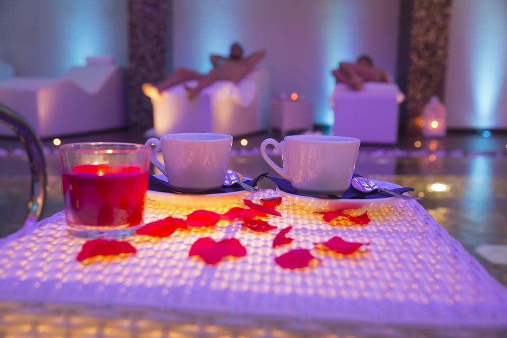 Hotel Degli Ulivi Ферандина Екстериор снимка